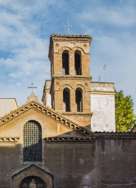 Kościół Santa Maria in Cappella, średniowieczna dzwonnica