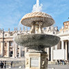 Piazza di San Pietro, fontanna Carla Maderny