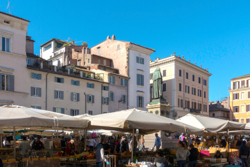 Statue of Giordano Bruno at Campo de’Fiori