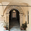 Palazzo Firenze, entrance from the courtyard to the first floor