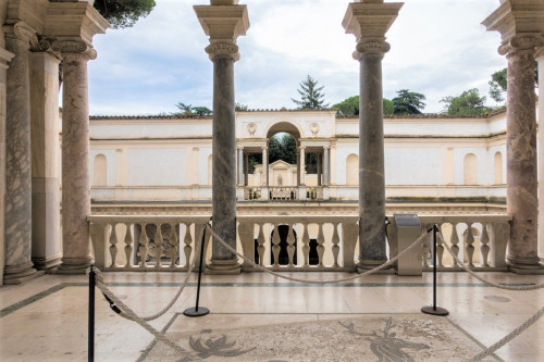 Villa Giulia, nymphaeum with a statue of the goddess Iaso