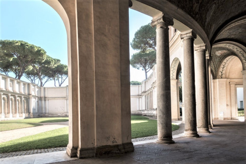 Villa Giulia, view of the courtyard from the casino side