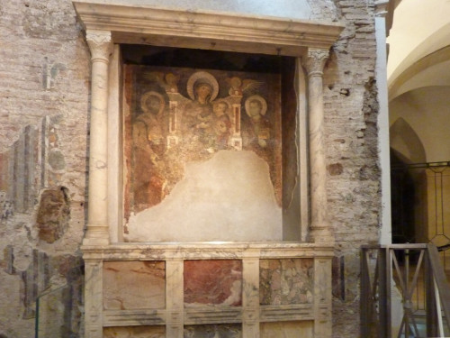 Temple of Romulus at the Roman Forum, painting decoration from the 13th century, Jacopo Torriti?