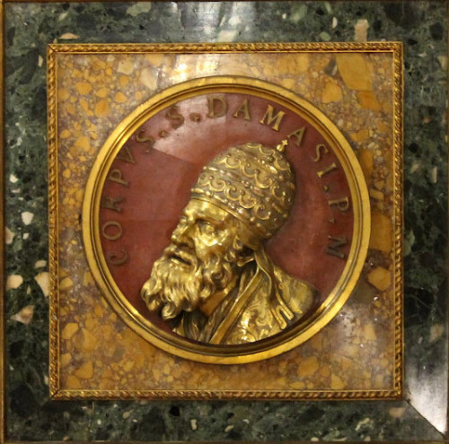 Plaque with the image of Pope Damasus I, main altar, Church of San Lorenzo in Damaso, pic. Wikipedia