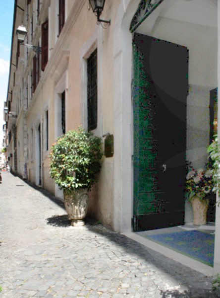 Via del Mascherone, entrance to the Residenza in Farnese (former Bolognese hospice)