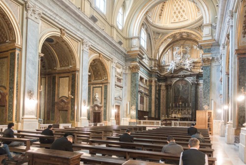 Church of Sant'Apollinare, interior