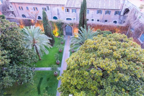 View of the Palazzo Farnese gardens, Fountain del Mascherone at via Giulia (upper left corner)