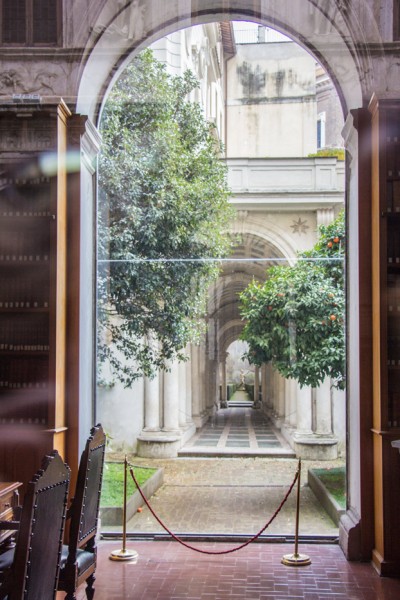 Palazzo Spada, passages between the garden and the main courtyard