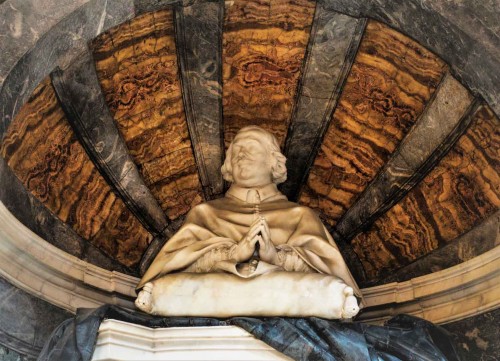 Cosimo Fancelli, tombstone of cardinal Vidman, fragment, Basilica of San Marco