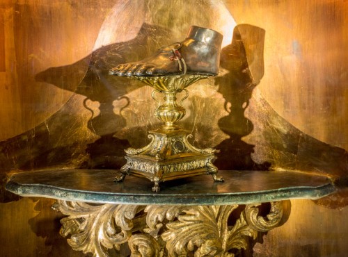 Reliquary with the foot of Saint Mary Magdalene, Church of San Giovanni dei Fiorentini