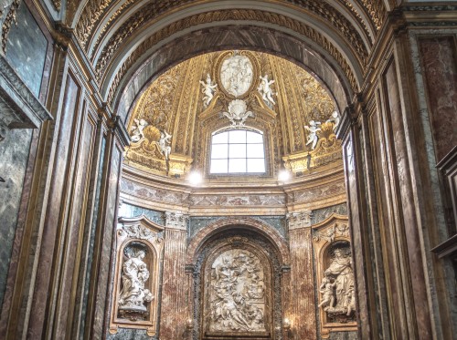 The interior of the Monte di Pietà Chapel (Palazzo Monte di Pietà)