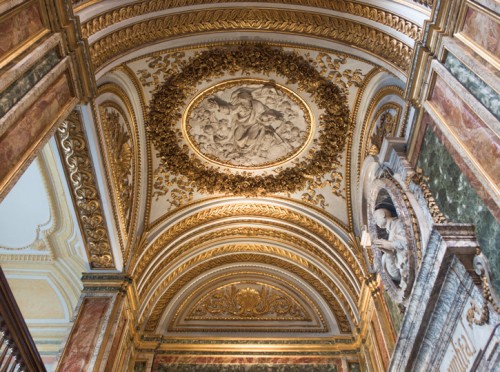 Medallion in the vestibule of the Chapel del Monte di Pietà, Palazzo del Monte di Pietà