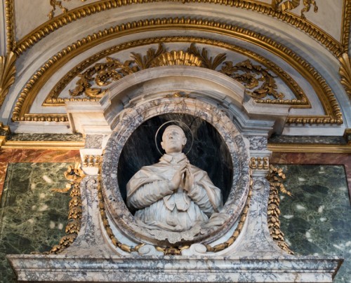 Bust of Cardinal Charles Borromeo, Domenico Guidi, Chapel del Monte di Pietà, Palazzo del Monte di Pietà