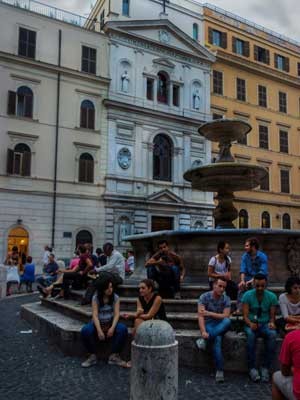 Fontana di Piazza della Madonna dei Monti, Giacomo della Porta