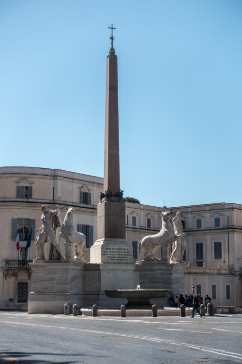 Fontana dei Dioscuri on Monte Cavallo, Piazza del Quirinale