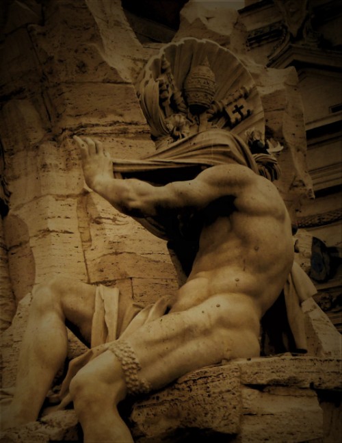 Fontana dei Quattro Fiumi, fragment