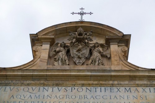 Top of the Fontana dell’Acqua Paola, Borghese family coat of arms