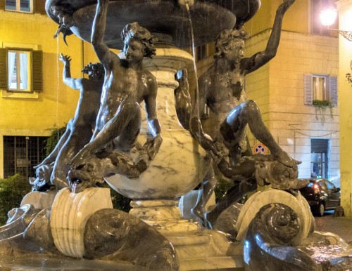 Fontana delle Tartarughe, Piazza Mattei