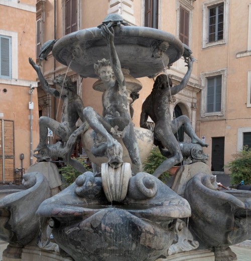 Fontana delle Tartarughe, Piazza Mattei