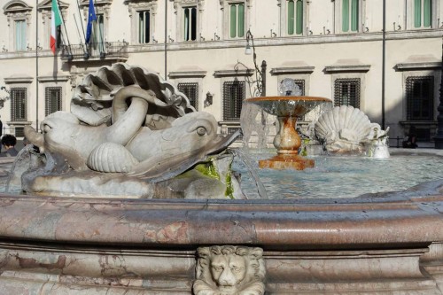 Fontana di Piazza Colonna