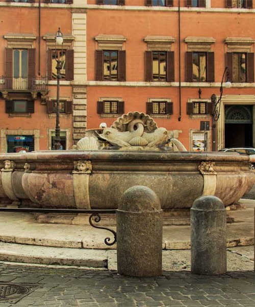 Fontana di Piazza Colonna