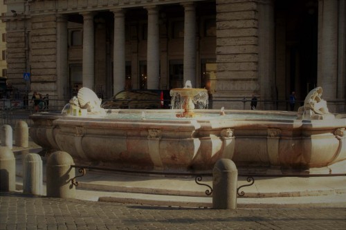 Fontana di Piazza Colonna