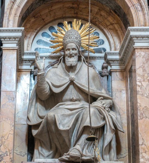 Domenico Fontana, design of the statue of Pope Pius V, Cappella Sistina, Basilica of Santa Maria Maggiore