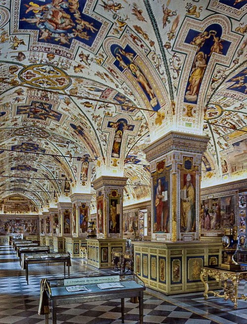 Domenico Fontana, Salone Sistino, Salone Sistino, Vatican Library