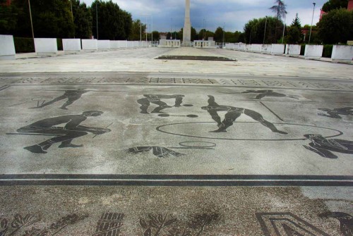 Foro Italico, Piazzale dell' Impero z widokiem na obelisk Mussoliniego