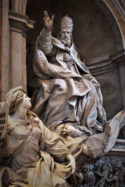 Tombstone of Pope Gregory XIII, Basilica of San Pietro in Vaticano