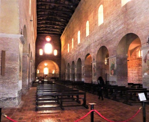 Church of Santi Vincenzo e Anastasio alle Tre Fontane, main nave