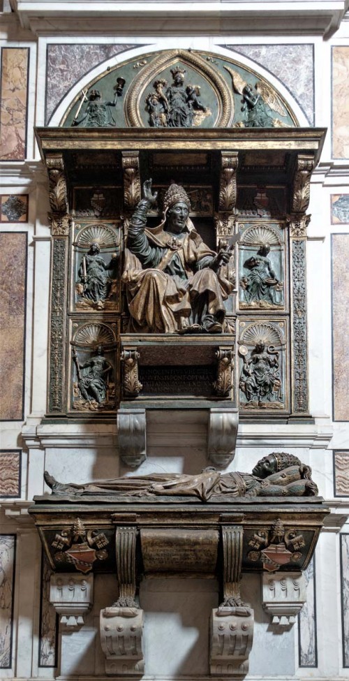 Tombstone of Pope Innocent VIII, Basilica of San Pietro in Vaticano