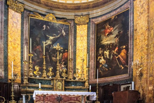 Basilica of Sant'Andrea delle Fratte, view of the apse with paintings of L. Baldi (The Crucifixion of St. Andrew) and F. Trevisiani (The Burial of St. Andrew)