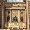 Sant'Andrea della Valle, kaplica Strozzi - kopia Piety oraz posągów Racheli i Lei Michała Anioła