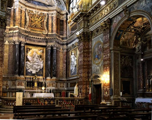 Church of Santa Caterina da Siena a Magnanapoli, view of the interior