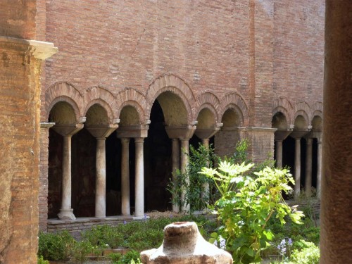 San Lorenzo fuori le mura, krużganki klasztorne