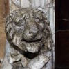 San Lorenzo fuori le Mura, jeden z lwów w przedsionku kościoła