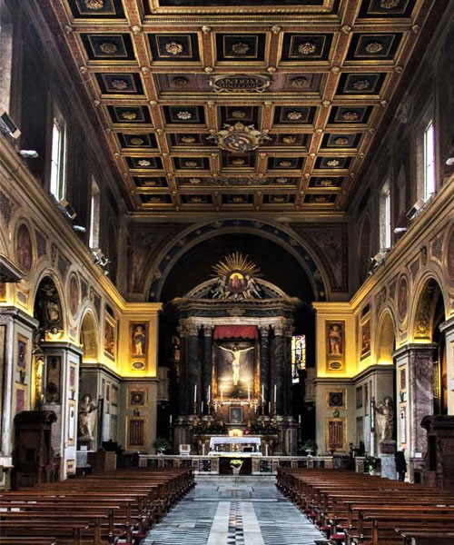 San Lorenzo in Lucina, wnętrze, widok na obraz Guido Reniego - Ukrzyżowanie