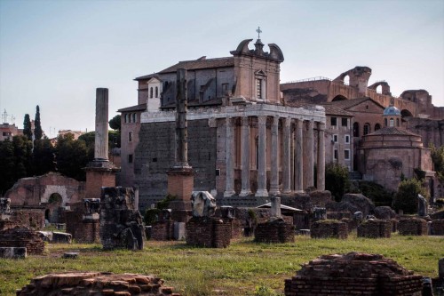 San Lorenzo in Miranda na Forum Romanum