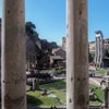 San Lorenzo in Miranda, widok na Forum Romanum z bramy dawnej świątyni Antonina Piusa i Faustyny (obecnie kościół)