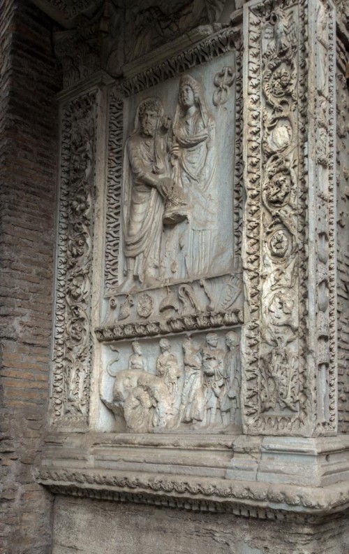 Arch of the Silversmiths  (Arco degli Argentari), scene depicting Emperor Septimius Severus and Julia Domna while making a sacrifice