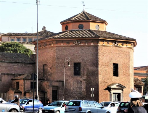 Baptysterium San Giovanni, budowla z V w.