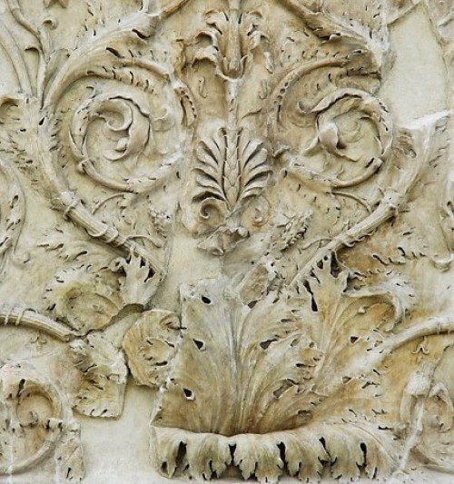 Ołtarz Pokoju, Museo dell'Ara Pacis, reliefowa dekoracja cokołu ołtarza, fragment