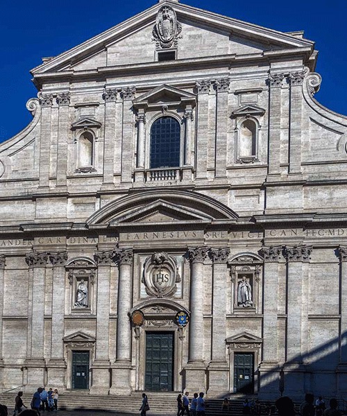 Church of Il Gesù, façade of the church according to the design of Giacomo della Porta