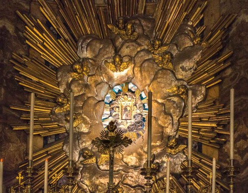 Church of Santa Maria della Vittoria, main altar – copy of the Entrance of the Image of the Madonna into Prague