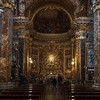 Santa Maria della Vittoria, widok nawy głównej i ołtarza