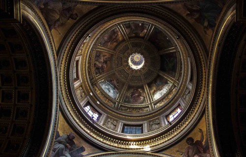 Church of Santa Maria in Aquiro, dome with paintings from the XIX century