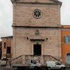 Fasada kościoła San Pietro in Montorio, obok zabudowania klasztorne, wejście na wirydarz do Tempietto