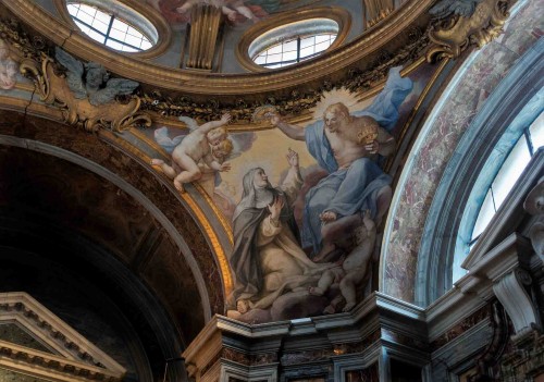 Santa Sabina, Koronacja św. Katarzyny - żagielek kopuły kaplicy św. Katarzyny ze Sieny