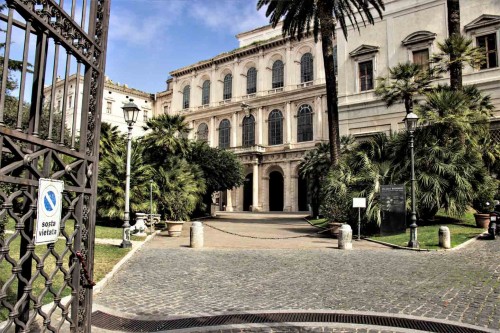Palazzo Barberini, podjazd do głównego wejścia pałacu